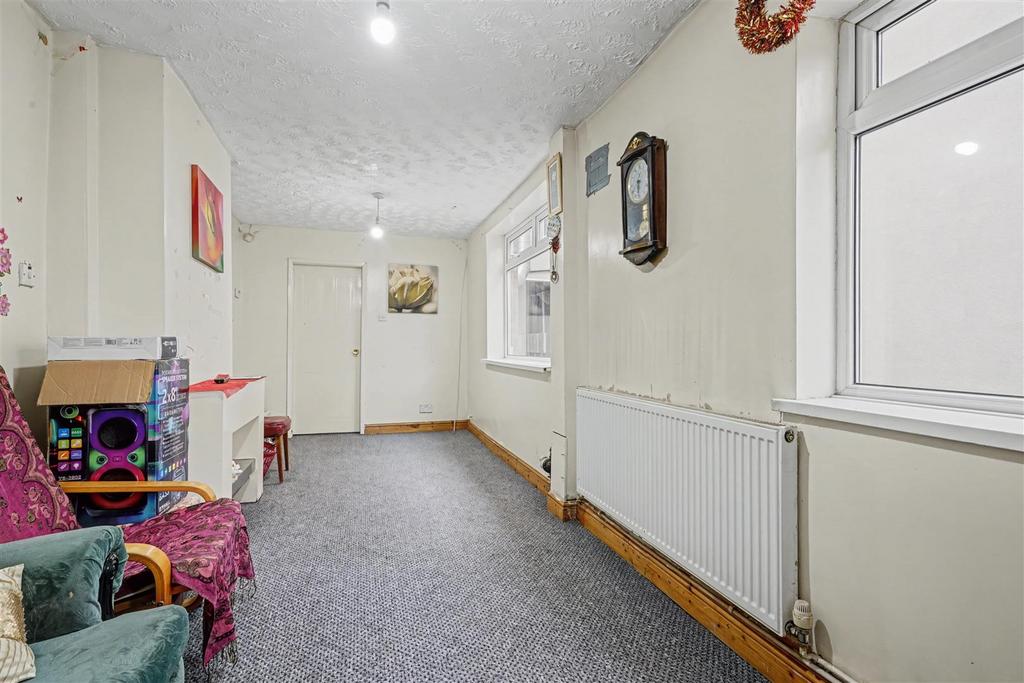 Living Dining Room 1 2.jpeg