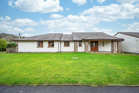 4 bedroom detached bungalow for sale, Duffryn Road, Crickhowell NP8