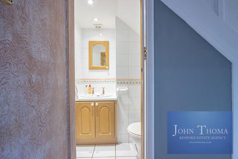 undefined, Coolgardie Avenue, Chigwell IG7