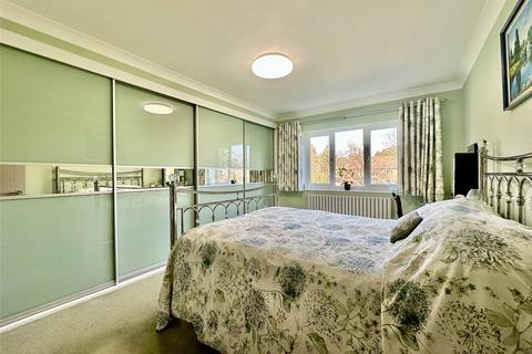 3 bedroom apartment for sale, West Cliff Road, Bournemouth, Dorset, BH4