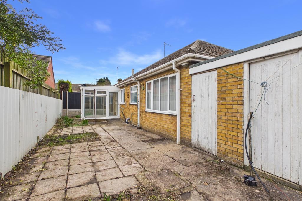 Ewe Move -  Spalding -  Garden