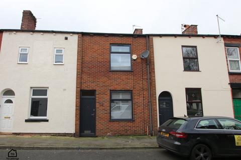 3 bedroom terraced house to rent, Oak Street, Tyldesley M29
