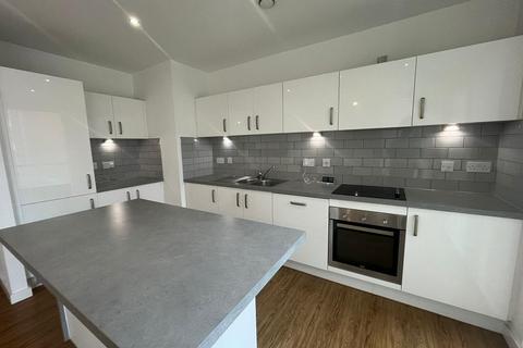 2 bedroom detached house to rent, City Road, Manchester, M15 5GG