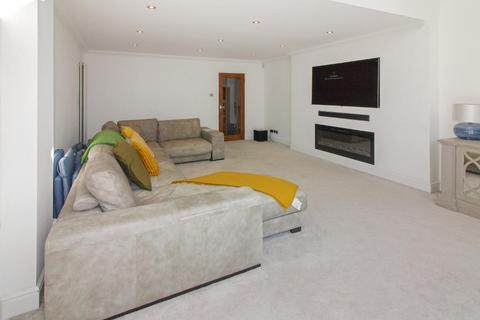 3 bedroom detached house for sale, Bradwell Common, Milton Keynes MK13