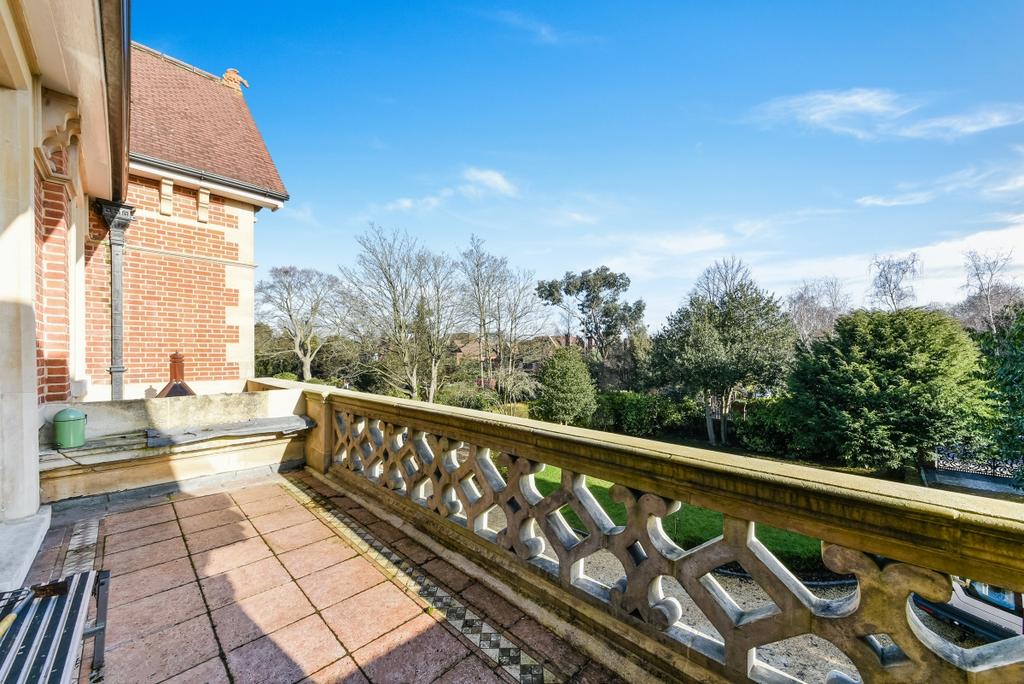 Mottisfont hall  ...
