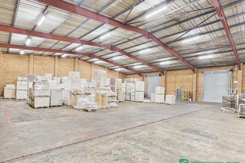 Warehouse to rent, 2-4 Ampthill Rd Bedford MK42 9JJ