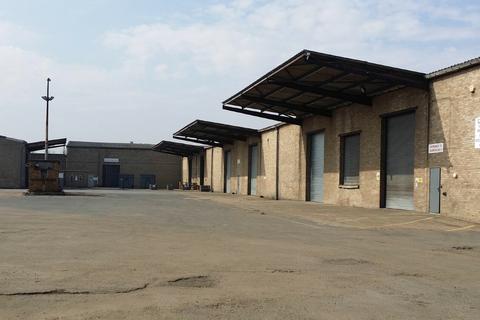 Warehouse to rent, Unit 3 & 4, Ampthill Road Bedford MK42 9JP