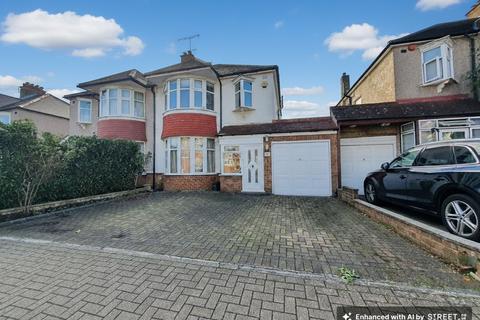 4 bedroom semi-detached house to rent, Blenheim Road, Harrow, HA2