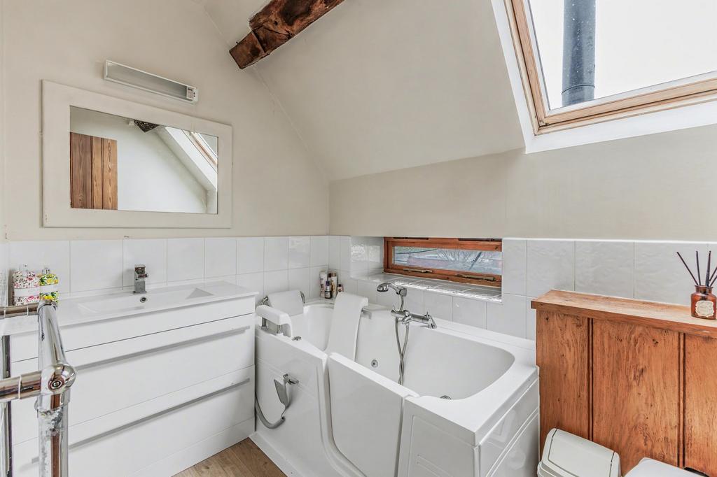 Main Bedroom En Suite