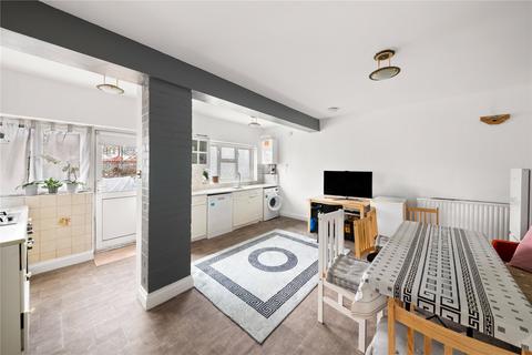 3 bedroom terraced house for sale, Downshill Way, London N17