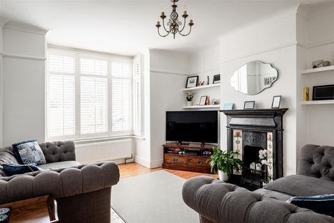 4 bedroom semi-detached house for sale, Queens Road, Haywards Heath