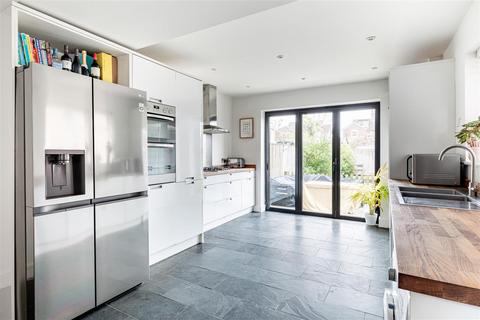 4 bedroom semi-detached house for sale, Queens Road, Haywards Heath