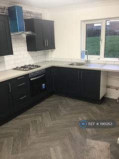 3 bedroom semi-detached house to rent, Binton Close, Redditch, B98