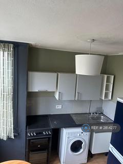 1 bedroom flat to rent, Carew Road, London, W13