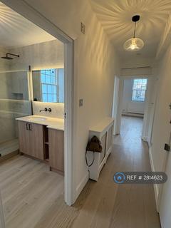 1 bedroom flat to rent, Richmond House, London, SW5