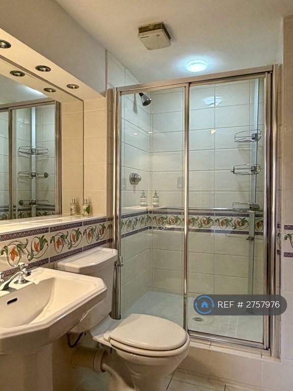 Principal Bedroom Ensuite