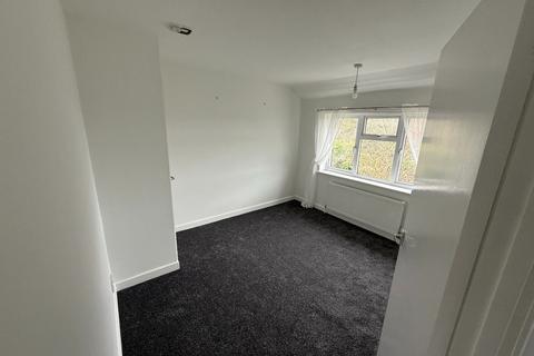 3 bedroom semi-detached house to rent, Dawley, Telford TF4
