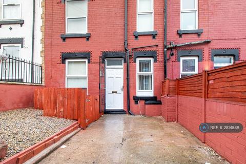 undefined, Ashton Avenue, Leeds, LS8