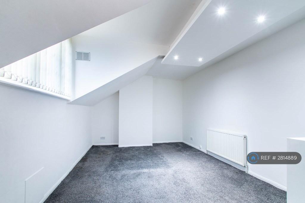 Upper Floor Bedroom 1