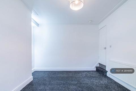 undefined, Ashton Avenue, Leeds, LS8