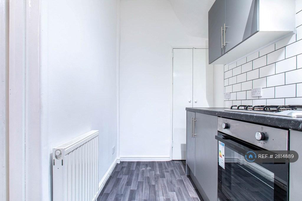 Kitchen 4
