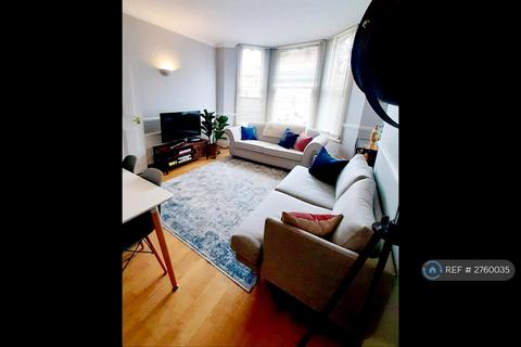 2 bedroom flat to rent, Barry Road, London, SE22