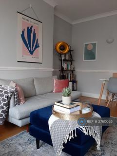 2 bedroom flat to rent, Barry Road, London, SE22