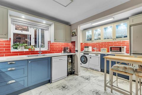 3 bedroom detached house for sale, Bhutan Close, Honiton