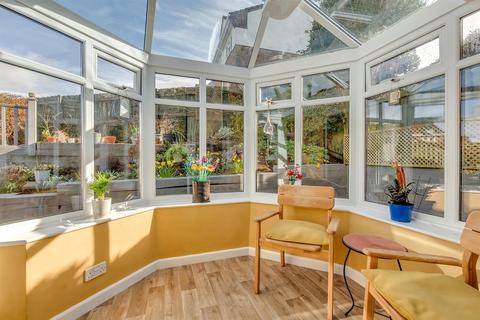2 bedroom bungalow for sale, Buttery Close, Honiton