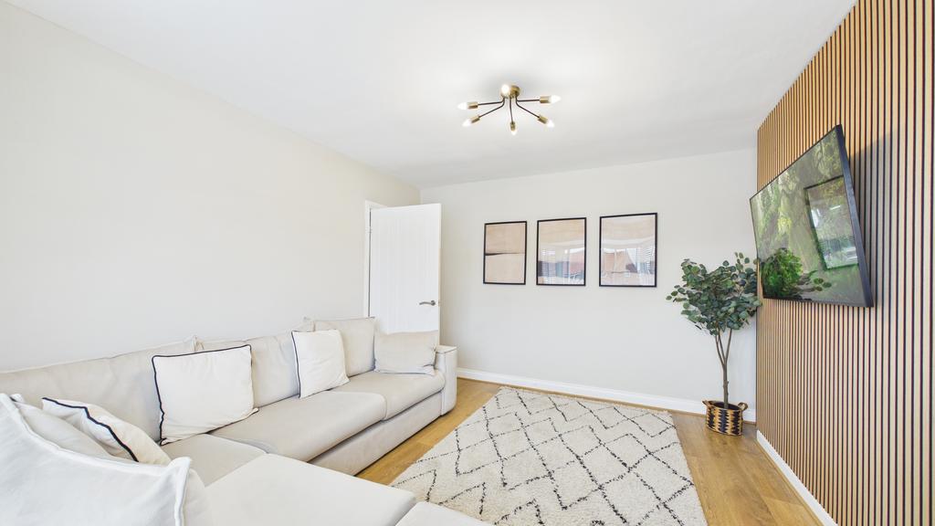 Living Room (3)