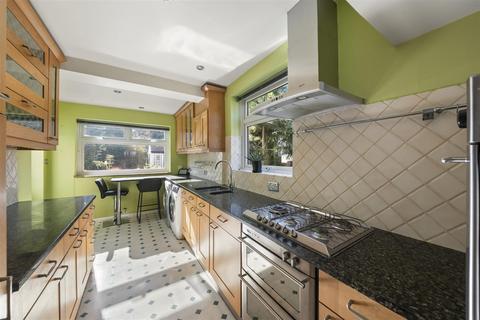 3 bedroom semi-detached house for sale, Chestnut Grove, Isleworth