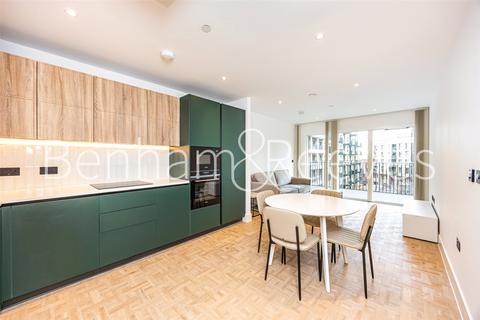 2 bedroom apartment to rent, Danvers Avenue, London, SW11
