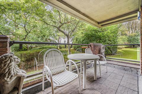 2 bedroom apartment for sale, Spencer Close, London, N3