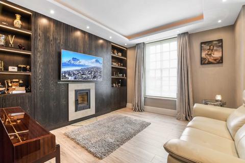 3 bedroom apartment to rent, Dudley Court, Finchley Road, London, NW11