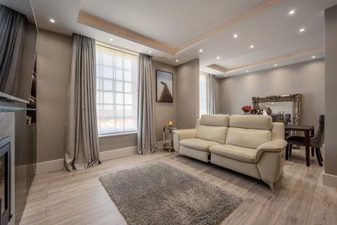 3 bedroom apartment to rent, Dudley Court, Finchley Road, London, NW11