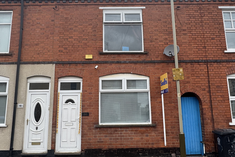 3 bedroom terraced house to rent, Curzon Road, Leicester LE2