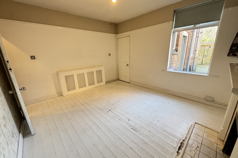 3 bedroom terraced house to rent, Curzon Road, Leicester LE2