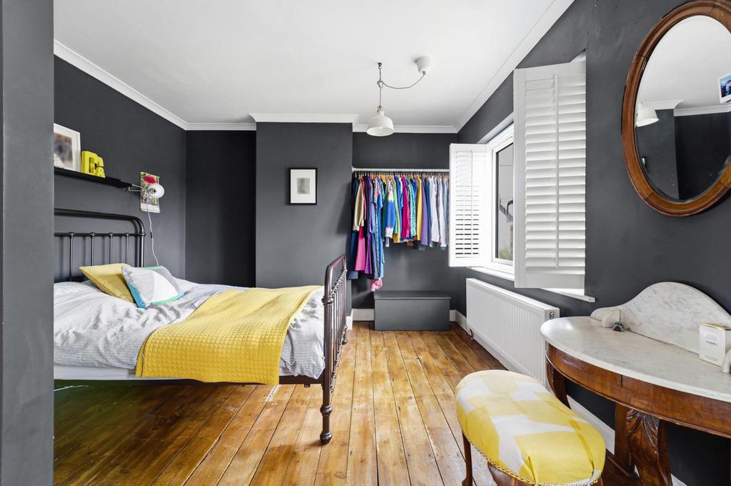 PRINCIPAL BEDROOM.jpg