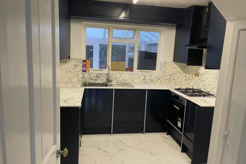 undefined, Bullers Road, Farnham GU9