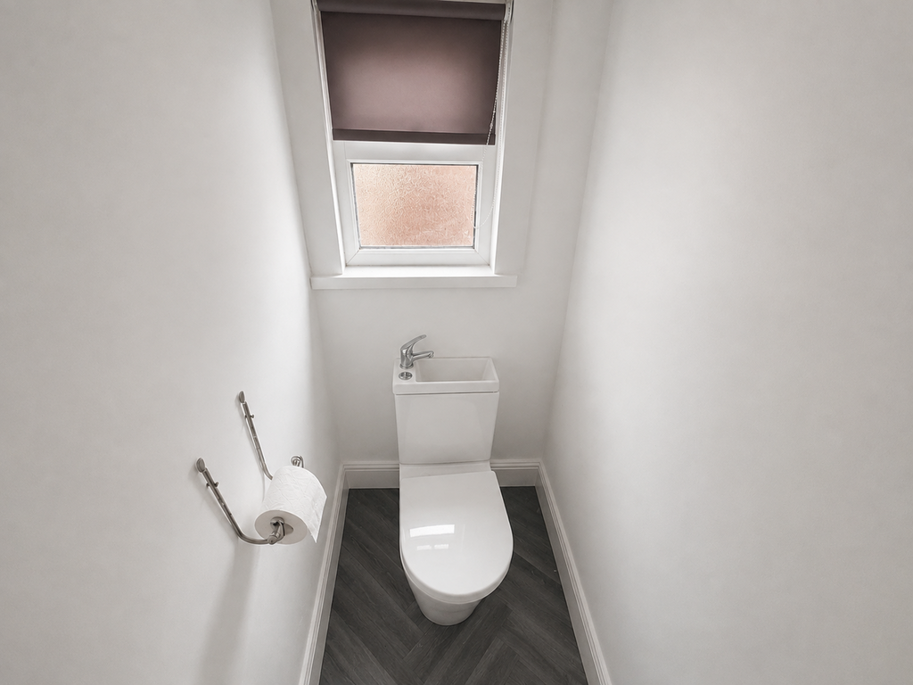 House in Newcastle upon Tyne, Tyne and Wear - More