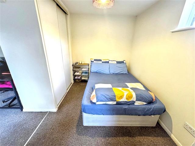 Apartment in Stratford - More