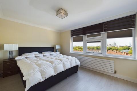 2 bedroom apartment for sale, Custom House Reach, Odessa Street, London, SE16