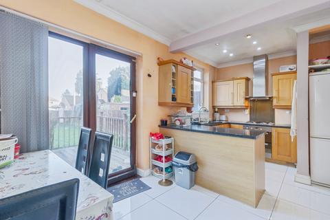 3 bedroom semi-detached house for sale, Averil Road, Leicester, LE5
