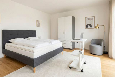1 bedroom in a house share to rent, Hollowfield Walk, Northolt UB5
