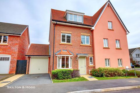 undefined, Walsingham Drive, Daventry NN11