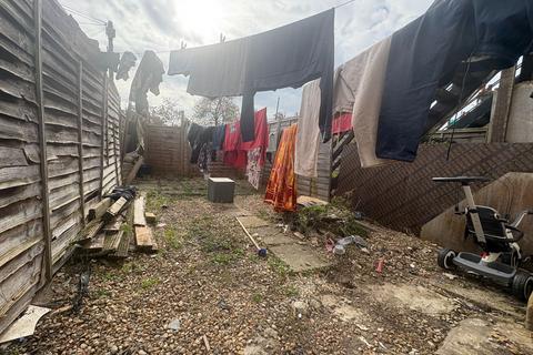 2 bedroom maisonette for sale, Western Road, Southall