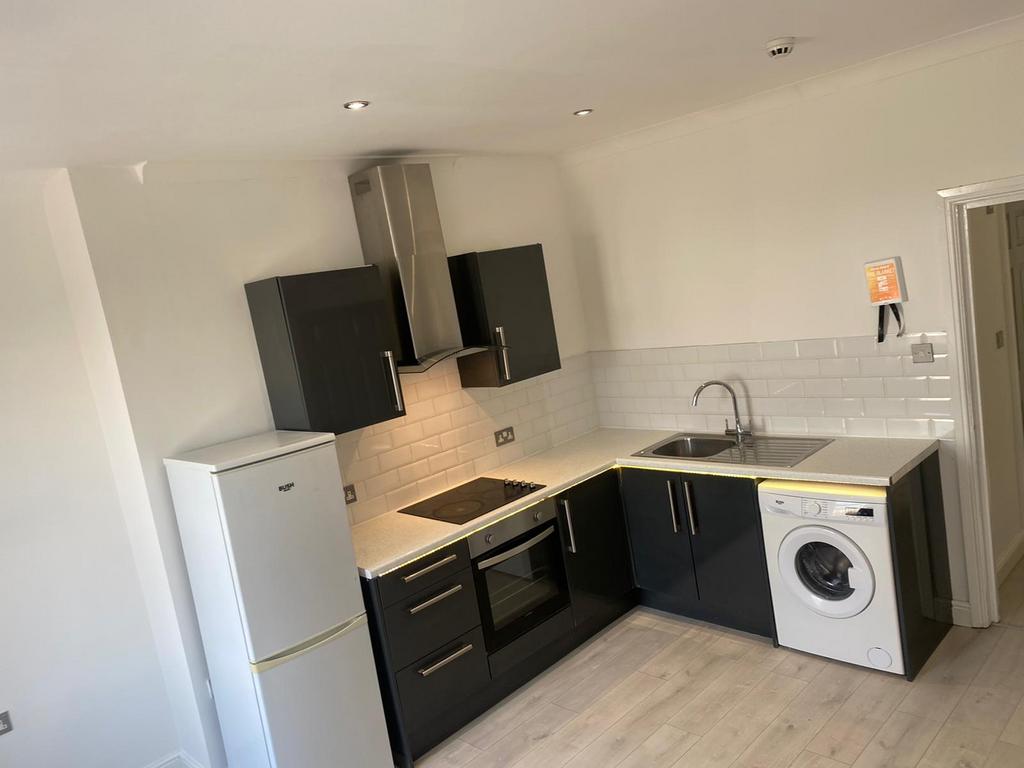 Apartment in Wavertree - View 2