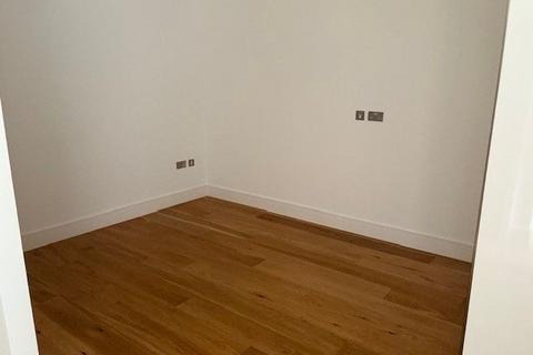 undefined, Flat , The Landmark, Flowers Way, Luton