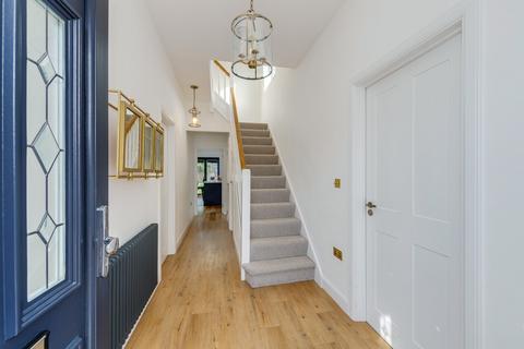 4 bedroom semi-detached house for sale, Enfield EN2