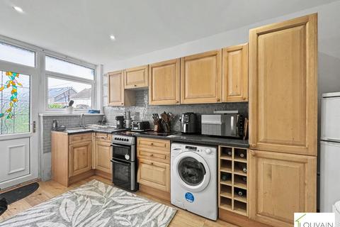 3 bedroom terraced house for sale, Ty Cendl, Beaufort, Beaufort, Ebbw Vale